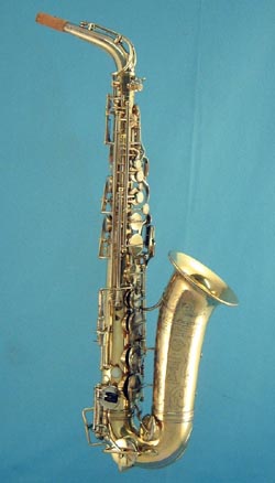 s/n 1049x Gold Alto from www.usahorn.com