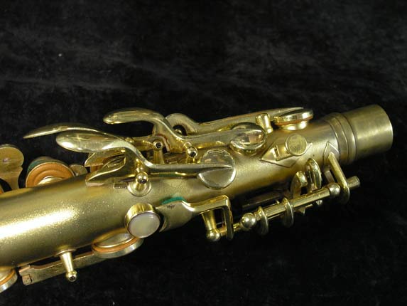 Photo 10 - Matte Gold Plated Conn "Transitional" Alto Sax - Art Deco Engraving - SN 245512